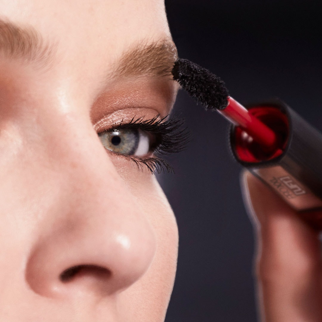 20220225 Digital Proxxl Mascara Lift Still Application Crazat Dmi Image Na No Cta